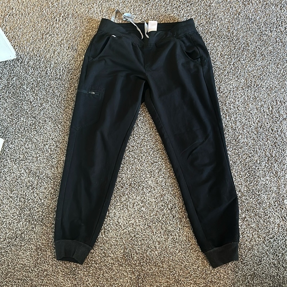 Women’s Figs black Zamora joggers